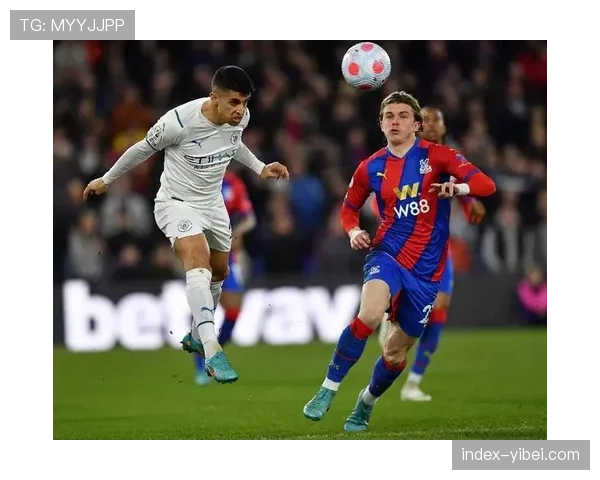 战术分析：水晶宫客场逼平曼联，极致低位防守与快速转换策略解析